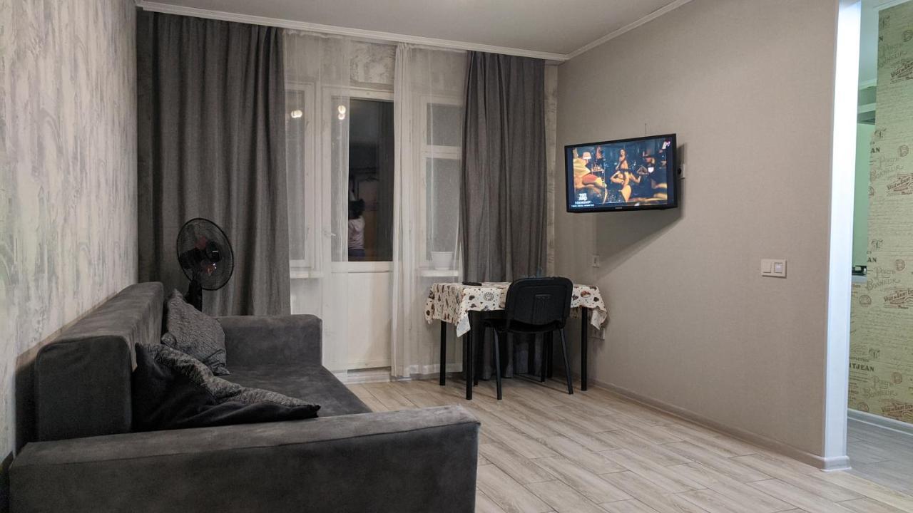Apartment Near City Center On Peremohy Avenue 46 Τσέρνιγκοφ Εξωτερικό φωτογραφία