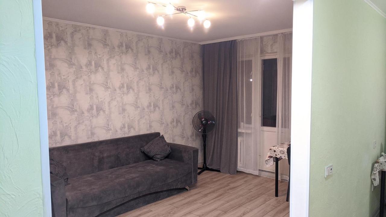 Apartment Near City Center On Peremohy Avenue 46 Τσέρνιγκοφ Εξωτερικό φωτογραφία